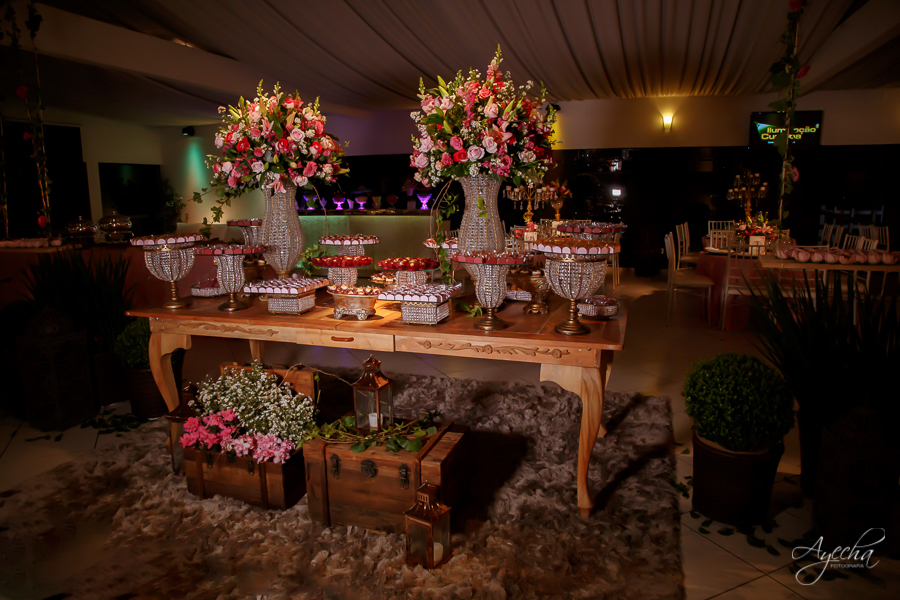 15 ANOS; DEBUTANTE; FESTA DE DEBUTANTE; FESTA DE 15 ANOS; ENSAIO DE DEBUTANTE; ENSAIO DE 15 ANOS; FESTA DE DEBUTANTE; FESTA DE 15 ANOS; CHACARA ABURA; MAKING OF DEBUTANTE; FOTOGRAFO DE 15 ANOS; FOTOGRAFIA; VESTIDO DE DEBUTANTE; VESTIDO 15 ANOS