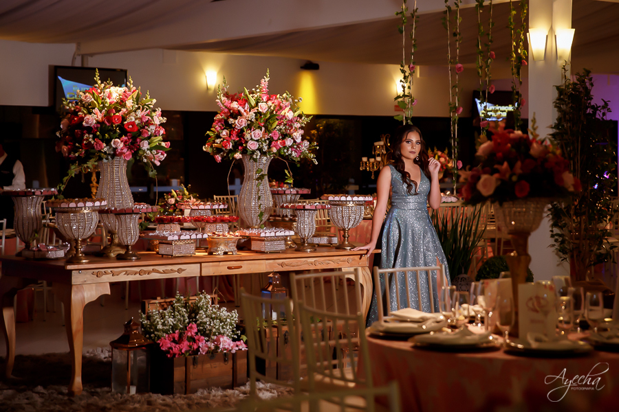 15 ANOS; DEBUTANTE; FESTA DE DEBUTANTE; FESTA DE 15 ANOS; ENSAIO DE DEBUTANTE; ENSAIO DE 15 ANOS; FESTA DE DEBUTANTE; FESTA DE 15 ANOS; CHACARA ABURA; MAKING OF DEBUTANTE; FOTOGRAFO DE 15 ANOS; 15 ANOS CURITIBA; VESTIDO DE DEBUTANTE; VESTIDO 15 ANOS