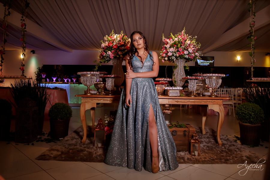 15 ANOS; DEBUTANTE; FESTA DE DEBUTANTE; FESTA DE 15 ANOS; ENSAIO DE DEBUTANTE; ENSAIO DE 15 ANOS; FESTA DE DEBUTANTE; FESTA DE 15 ANOS; CHACARA ABURA; MAKING OF DEBUTANTE; FOTOGRAFO DE 15 ANOS; 15 ANOS CURITIBA; VESTIDO DE DEBUTANTE; VESTIDO 15 ANOS