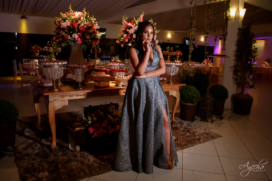 15 ANOS; DEBUTANTE; FESTA DE DEBUTANTE; FESTA DE 15 ANOS; ENSAIO DE DEBUTANTE; ENSAIO DE 15 ANOS; FESTA DE DEBUTANTE; FESTA DE 15 ANOS; CHACARA ABURA; MAKING OF DEBUTANTE; FOTOGRAFO DE 15 ANOS; 15 ANOS CURITIBA; VESTIDO DE DEBUTANTE; VESTIDO 15 ANOS