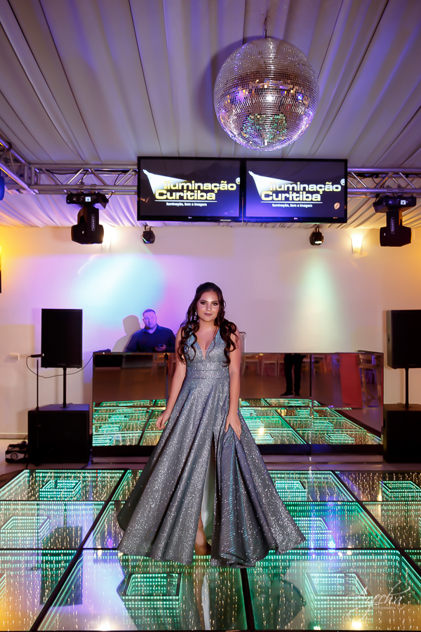 15 ANOS; DEBUTANTE; FESTA DE DEBUTANTE; FESTA DE 15 ANOS; ENSAIO DE DEBUTANTE; ENSAIO DE 15 ANOS; FESTA DE DEBUTANTE; FESTA DE 15 ANOS; CHACARA ABURA; MAKING OF DEBUTANTE; FOTOGRAFO DE 15 ANOS; 15 ANOS CURITIBA; VESTIDO DE DEBUTANTE; VESTIDO 15 ANOS