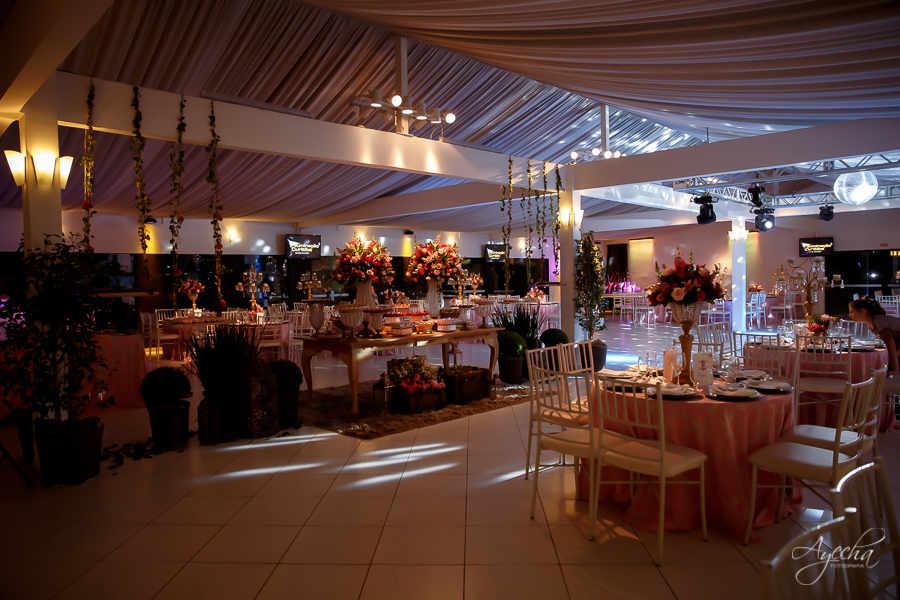 15 ANOS; DEBUTANTE; FESTA DE DEBUTANTE; FESTA DE 15 ANOS; ENSAIO DE DEBUTANTE; ENSAIO DE 15 ANOS; FESTA DE DEBUTANTE; FESTA DE 15 ANOS; CHACARA ABURA; MAKING OF DEBUTANTE; FOTOGRAFO DE 15 ANOS; FOTOGRAFIA; VESTIDO DE DEBUTANTE; VESTIDO 15 ANOS