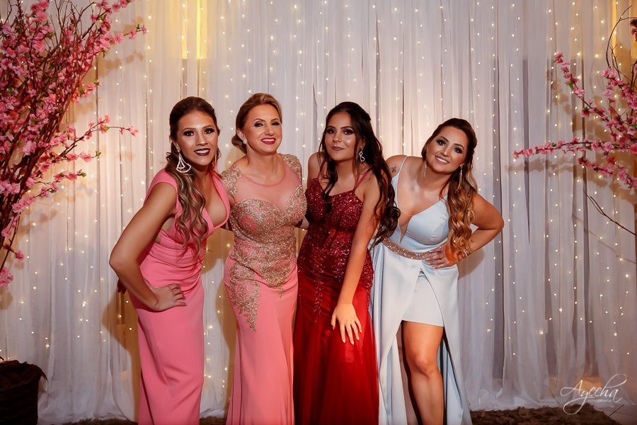 15 ANOS; DEBUTANTE; FESTA DE DEBUTANTE; FESTA DE 15 ANOS; ENSAIO DE DEBUTANTE; ENSAIO DE 15 ANOS; FESTA DE DEBUTANTE; FESTA DE 15 ANOS; CHACARA ABURA; MAKING OF DEBUTANTE; FOTOGRAFO DE 15 ANOS; 15 ANOS CURITIBA; VESTIDO DE DEBUTANTE; VESTIDO 15 ANOS