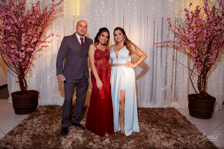 15 ANOS; DEBUTANTE; FESTA DE DEBUTANTE; FESTA DE 15 ANOS; ENSAIO DE DEBUTANTE; ENSAIO DE 15 ANOS; FESTA DE DEBUTANTE; FESTA DE 15 ANOS; CHACARA ABURA; MAKING OF DEBUTANTE; FOTOGRAFO DE 15 ANOS; 15 ANOS CURITIBA; VESTIDO DE DEBUTANTE; VESTIDO 15 ANOS