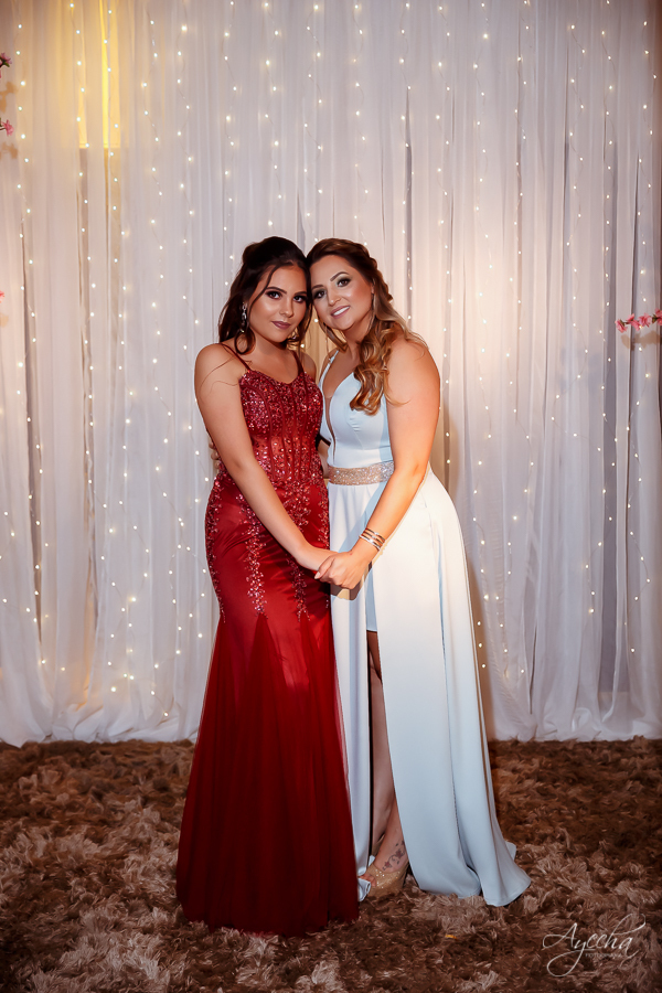 15 ANOS; DEBUTANTE; FESTA DE DEBUTANTE; FESTA DE 15 ANOS; ENSAIO DE DEBUTANTE; ENSAIO DE 15 ANOS; FESTA DE DEBUTANTE; FESTA DE 15 ANOS; CHACARA ABURA; MAKING OF DEBUTANTE; FOTOGRAFO DE 15 ANOS; 15 ANOS CURITIBA; VESTIDO DE DEBUTANTE; VESTIDO 15 ANOS