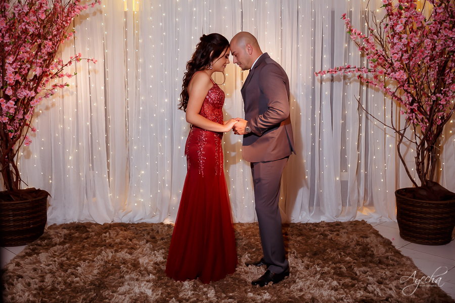 15 ANOS; DEBUTANTE; FESTA DE DEBUTANTE; FESTA DE 15 ANOS; ENSAIO DE DEBUTANTE; ENSAIO DE 15 ANOS; FESTA DE DEBUTANTE; FESTA DE 15 ANOS; CHACARA ABURA; MAKING OF DEBUTANTE; FOTOGRAFO DE 15 ANOS; 15 ANOS CURITIBA; VESTIDO DE DEBUTANTE; VESTIDO 15 ANOS