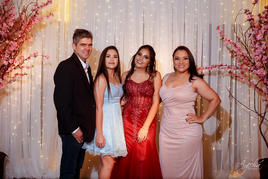 15 ANOS; DEBUTANTE; FESTA DE DEBUTANTE; FESTA DE 15 ANOS; ENSAIO DE DEBUTANTE; ENSAIO DE 15 ANOS; FESTA DE DEBUTANTE; FESTA DE 15 ANOS; CHACARA ABURA; MAKING OF DEBUTANTE; FOTOGRAFO DE 15 ANOS; 15 ANOS CURITIBA; VESTIDO DE DEBUTANTE; VESTIDO 15 ANOS