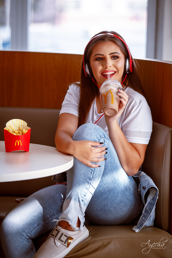 15 anos curitiba; ensaio de 15 anos; clipe de 15 anos; vídeo de 15 anos; fotos de 15 anos; ideias para 15 anos; debutantes; debutantes curitiba; deborah ayecha fotografia; eventos curitiba; festas curitiba; fornecedores curitiba;