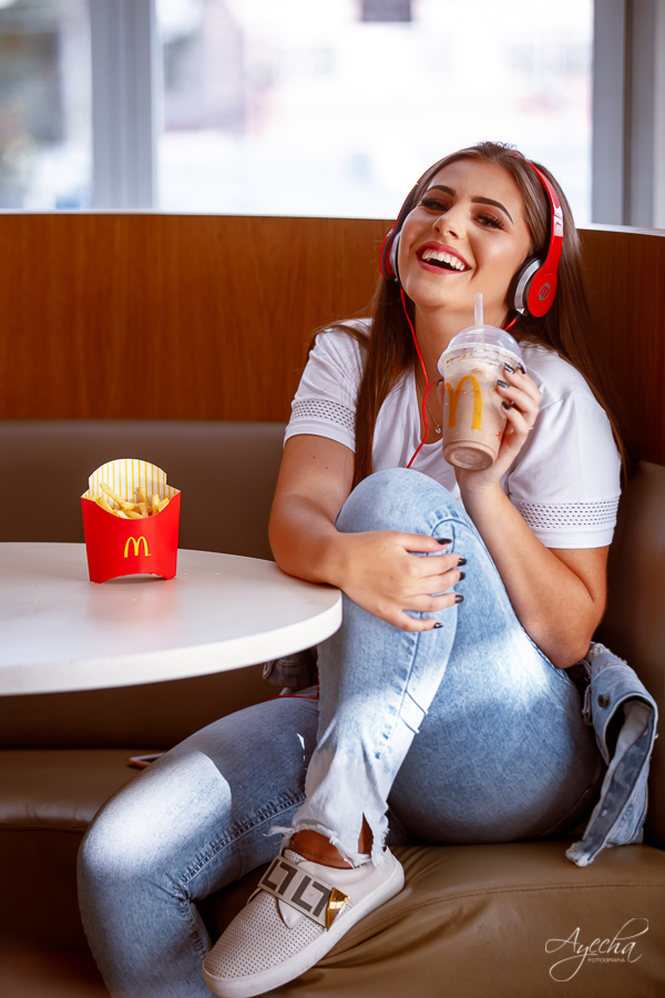 15 anos curitiba; ensaio de 15 anos; clipe de 15 anos; vídeo de 15 anos; fotos de 15 anos; ideias para 15 anos; debutantes; debutantes curitiba; deborah ayecha fotografia; eventos curitiba; festas curitiba; fornecedores curitiba;