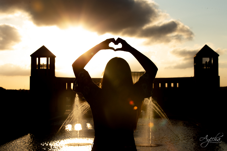 15 anos curitiba; ensaio de 15 anos; clipe de 15 anos; vídeo de 15 anos; fotos de 15 anos; ideias para 15 anos; debutantes; debutantes curitiba; deborah ayecha fotografia; eventos curitiba; festas curitiba; fornecedores curitiba;