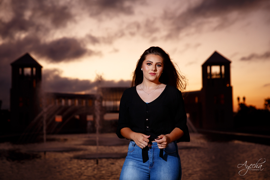 15 anos curitiba; ensaio de 15 anos; clipe de 15 anos; vídeo de 15 anos; fotos de 15 anos; ideias para 15 anos; debutantes; debutantes curitiba; deborah ayecha fotografia; eventos curitiba; festas curitiba; fornecedores curitiba;