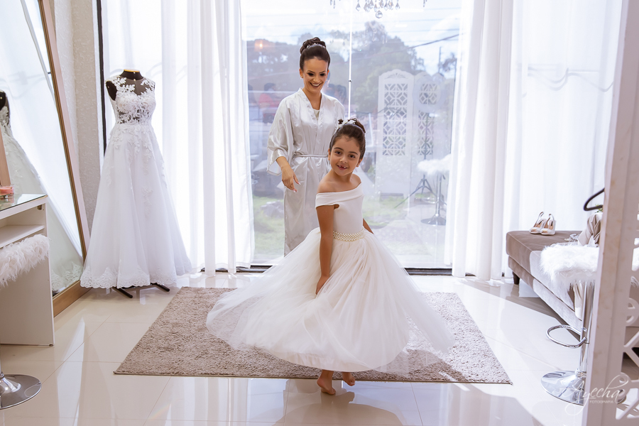 Noivas Curitibanas; Fotografo de Casamento Curitiba; Deborah Ayecha Fotografia; Rita Gonzales Maquiadora; Ensaio Parque das Aguas Piraquara; Vallejo Eventos; Eventos Piraquara; Eventos Curitiba; Fotografia de Casamento; Noivas Pinhais; Wedding;