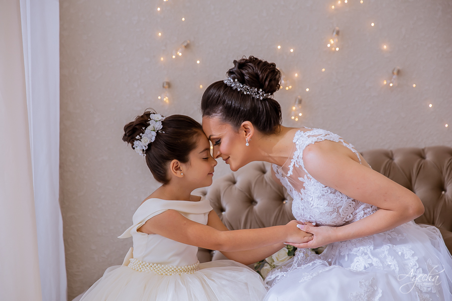 Noivas Curitibanas; Fotografo de Casamento Curitiba; Deborah Ayecha Fotografia; Rita Gonzales Maquiadora; Ensaio Parque das Aguas Piraquara; Vallejo Eventos; Eventos Piraquara; Eventos Curitiba; Fotografia de Casamento; Noivas Pinhais; Wedding;