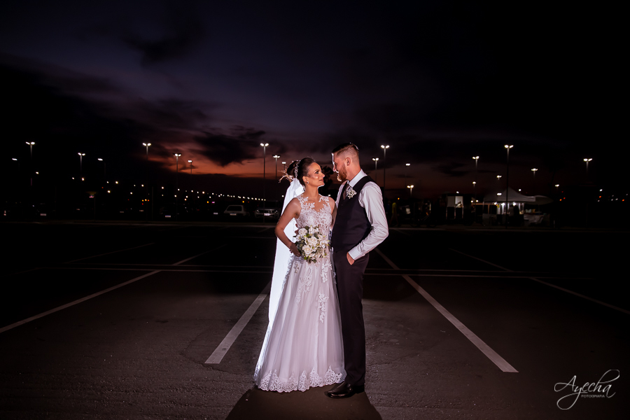 Noivas Curitibanas; Fotografo de Casamento Curitiba; Deborah Ayecha Fotografia; Rita Gonzales Maquiadora; Ensaio Parque das Aguas Piraquara; Vallejo Eventos; Eventos Piraquara; Eventos Curitiba; Fotografia de Casamento; Noivas Pinhais; Cerimoniale