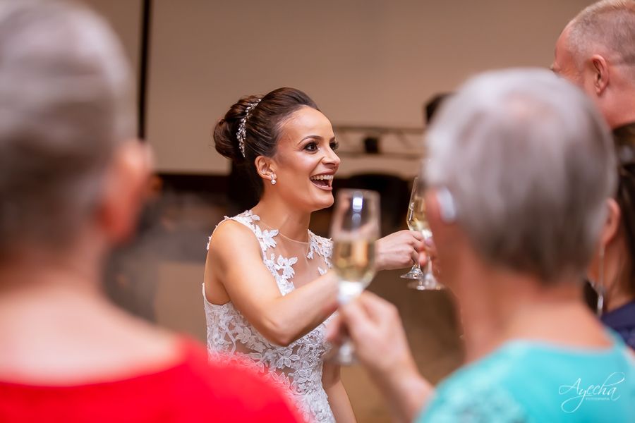 Noivas Curitibanas; Fotografo de Casamento Curitiba; Deborah Ayecha Fotografia; Rita Gonzales Maquiadora; Ensaio Parque das Aguas Piraquara; Vallejo Eventos; Eventos Piraquara; Eventos Curitiba; Fotografia de Casamento; Noivas Pinhais; Cerimoniale