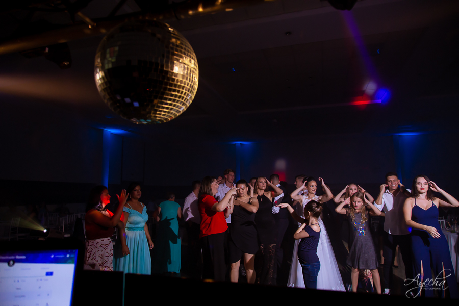 Noivas Curitibanas; Fotografo de Casamento Curitiba; Deborah Ayecha Fotografia; Rita Gonzales Maquiadora; Ensaio Parque das Aguas Piraquara; Vallejo Eventos; Eventos Piraquara; Eventos Curitiba; Fotografia de Casamento; Noivas Pinhais; Cerimoniale