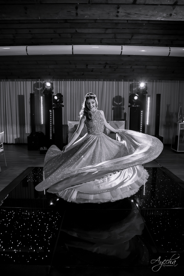 Cynthia Ayres Decoração; 15 anos; Debutantes Curitiba; Associação Sanepar Curitiba; 15 anos bailarina; balada 15 anos; deborah ayecha fotografia; fotógrafos curitiba; melhores fotografos casamento curitiba; ensaio debutante; ensaios curitiba;