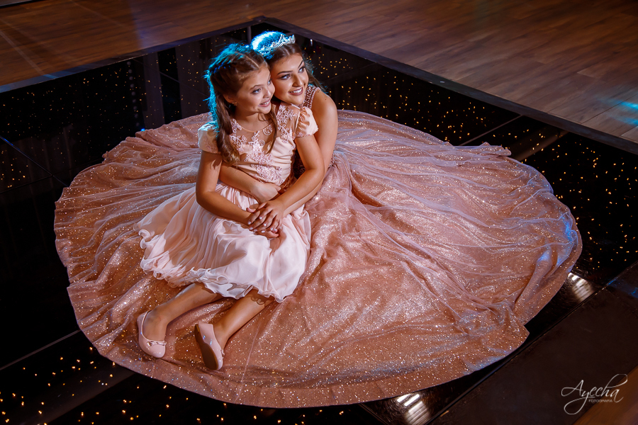 Cynthia Ayres Decoração; 15 anos; Debutantes Curitiba; Associação Sanepar Curitiba; 15 anos bailarina; balada 15 anos; deborah ayecha fotografia; fotógrafos curitiba; melhores fotografos casamento curitiba; ensaio debutante; ensaios curitiba;