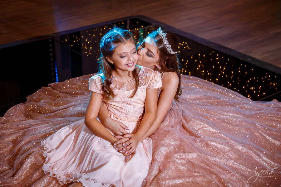 Cynthia Ayres Decoração; 15 anos; Debutantes Curitiba; Associação Sanepar Curitiba; 15 anos bailarina; balada 15 anos; deborah ayecha fotografia; fotógrafos curitiba; melhores fotografos casamento curitiba; ensaio debutante; ensaios curitiba;