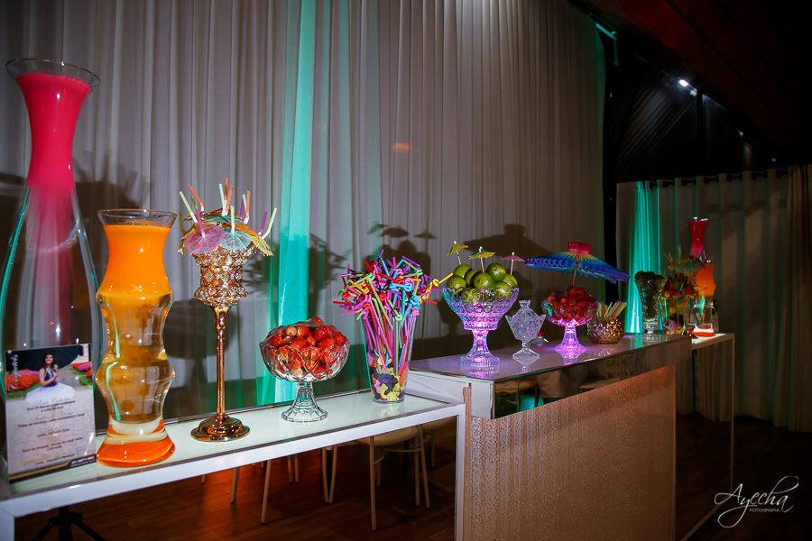 Cynthia Ayres Decoração; 15 anos; Debutantes Curitiba; Associação Sanepar Curitiba; 15 anos bailarina; balada 15 anos; deborah ayecha fotografia; fotógrafos curitiba; melhores fotografos casamento curitiba; ensaio debutante; ensaios curitiba;