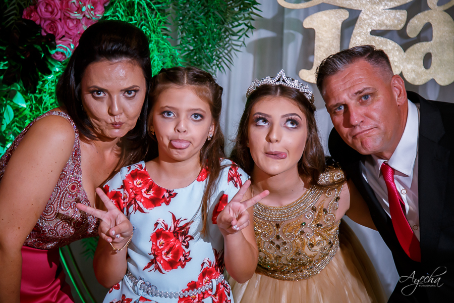 Cynthia Ayres Decoração; 15 anos; Debutantes Curitiba; Associação Sanepar Curitiba; 15 anos bailarina; balada 15 anos; deborah ayecha fotografia; fotógrafos curitiba; melhores fotografos casamento curitiba; ensaio debutante; ensaios curitiba;