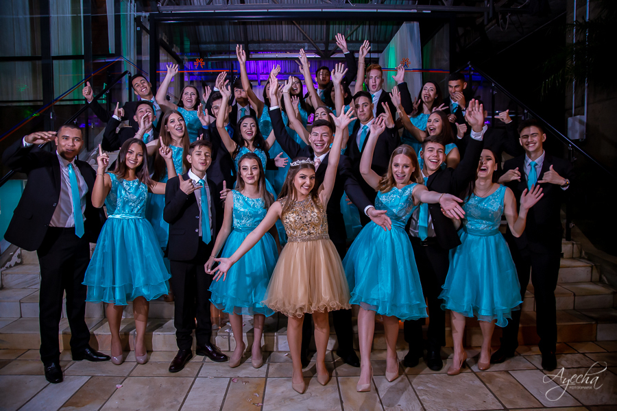 Cynthia Ayres Decoração; 15 anos; Debutantes Curitiba; Associação Sanepar Curitiba; 15 anos bailarina; balada 15 anos; deborah ayecha fotografia; fotógrafos curitiba; melhores fotografos casamento curitiba; ensaio debutante; bolo vivo 15 anos;