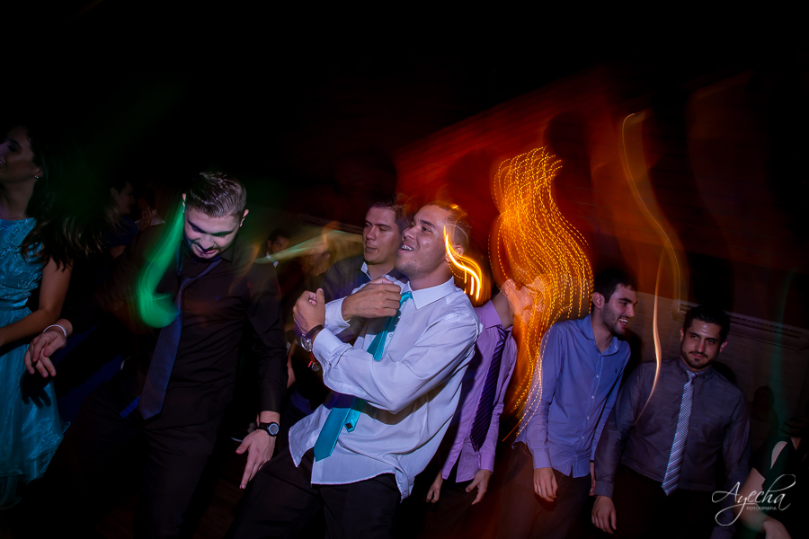 Cynthia Ayres Decoração; 15 anos; Debutantes Curitiba; Associação Sanepar Curitiba; 15 anos bailarina; balada 15 anos; deborah ayecha fotografia; fotógrafos curitiba; melhores fotografos casamento curitiba; ensaio debutante; bolo vivo 15 anos;