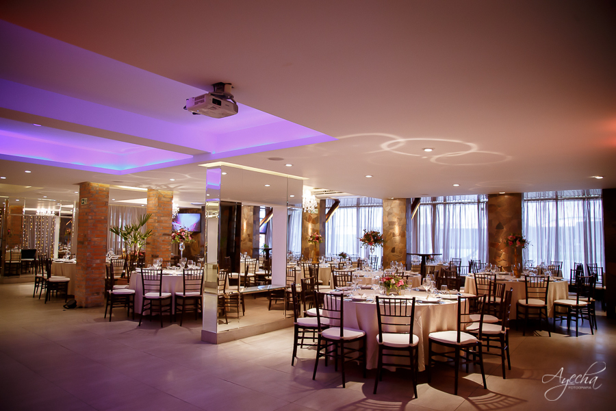 Casamento Perpétuo Socorro; Bella Vista Eventos; Tânia Marcelino; Diovanne Camilo, Invent Art; Noivas Curitibanas; Fotografia de Casamento Curitiba; Casamentos Colombo; Eventos Curitiba; Liliane Prado Make; 