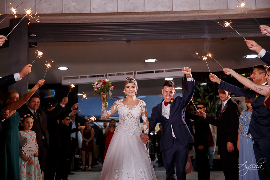 Casamento Perpétuo Socorro; Bella Vista Eventos; Tânia Marcelino; Diovanne Camilo, Invent Art; Noivas Curitibanas; Fotografia de Casamento Curitiba; Casamentos Colombo; Eventos Curitiba; Liliane Prado Make; Casamento Couto Pereira