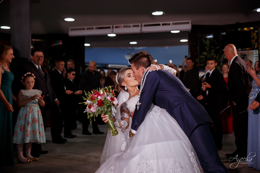 Casamento Perpétuo Socorro; Bella Vista Eventos; Tânia Marcelino; Diovanne Camilo, Invent Art; Noivas Curitibanas; Fotografia de Casamento Curitiba; Casamentos Colombo; Eventos Curitiba; Liliane Prado Make; Casamento Couto Pereira