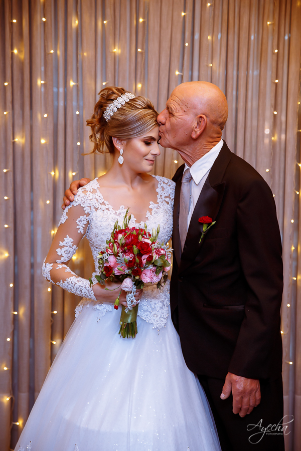 Casamento Perpétuo Socorro; Bella Vista Eventos; Tânia Marcelino; Diovanne Camilo, Invent Art; Noivas Curitibanas; Fotografia de Casamento Curitiba; Casamentos Colombo; Eventos Curitiba; Liliane Prado Make; Casamento Teatro Paiol; Noivos Teatro Paiol; 