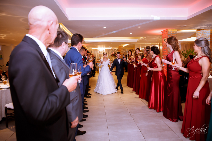 Casamento Perpétuo Socorro; Bella Vista Eventos; Tânia Marcelino; Diovanne Camilo, Invent Art; Noivas Curitibanas; Fotografia de Casamento Curitiba; Casamentos Colombo; Eventos Curitiba; Liliane Prado Make; Casamento Teatro Paiol; Noivos Teatro Paiol; 