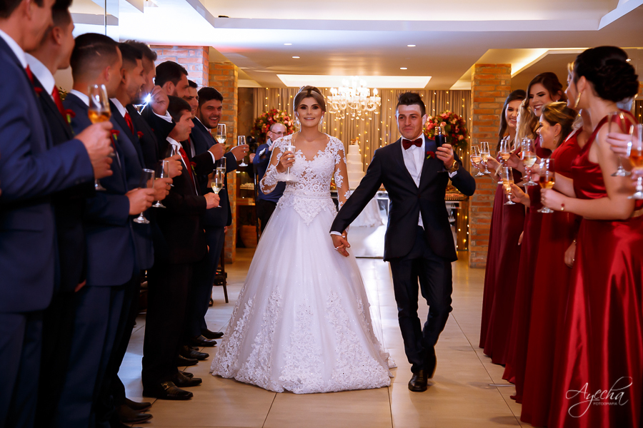 Casamento Perpétuo Socorro; Bella Vista Eventos; Tânia Marcelino; Diovanne Camilo, Invent Art; Noivas Curitibanas; Fotografia de Casamento Curitiba; Casamentos Colombo; Eventos Curitiba; Liliane Prado Make; Casamento Teatro Paiol; Noivos Teatro Paiol; 