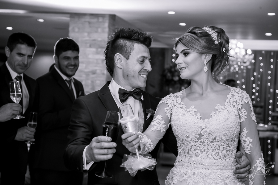 Casamento Perpétuo Socorro; Bella Vista Eventos; Tânia Marcelino; Diovanne Camilo, Invent Art; Noivas Curitibanas; Fotografia de Casamento Curitiba; Casamentos Colombo; Eventos Curitiba; Liliane Prado Make; Casamento Teatro Paiol; Noivos Teatro Paiol; 