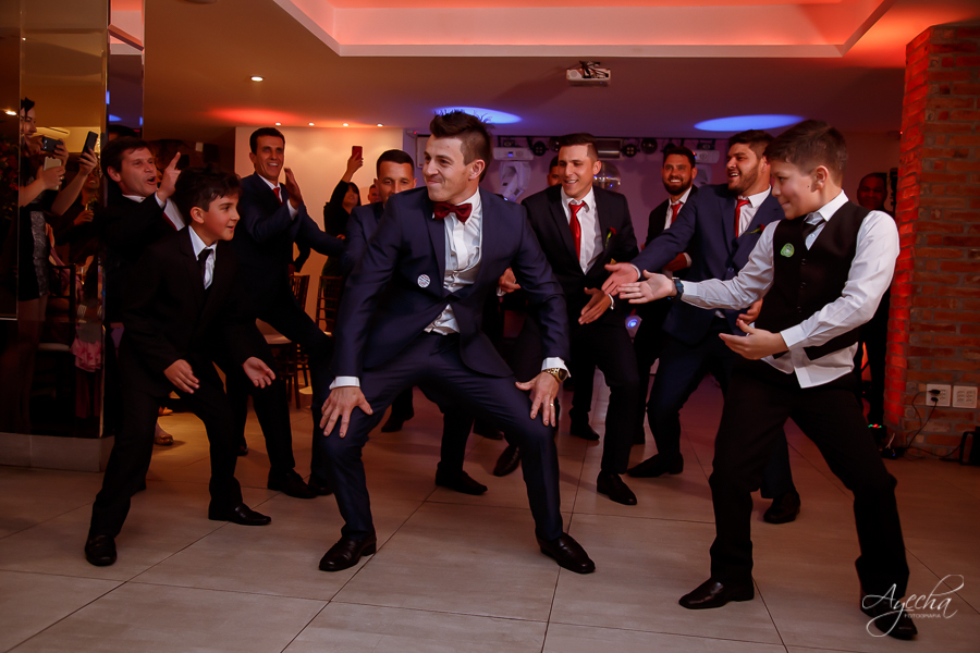 Casamento Perpétuo Socorro; Bella Vista Eventos; Tânia Marcelino; Diovanne Camilo, Invent Art; Noivas Curitibanas; Fotografia de Casamento Curitiba; Casamentos Colombo; Eventos Curitiba; Liliane Prado Make; Studio Leylak; Dança dos Noivos Curitiba;