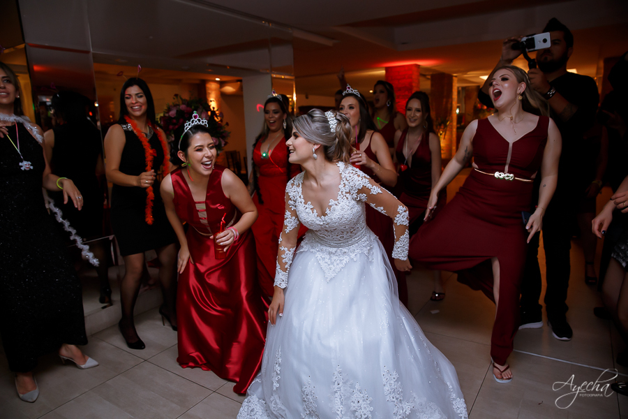 Casamento Perpétuo Socorro; Bella Vista Eventos; Tânia Marcelino; Diovanne Camilo, Invent Art; Noivas Curitibanas; Fotografia de Casamento Curitiba; Casamentos Colombo; Eventos Curitiba; Liliane Prado Make; Studio Leylak; Dança dos Noivos Curitiba;