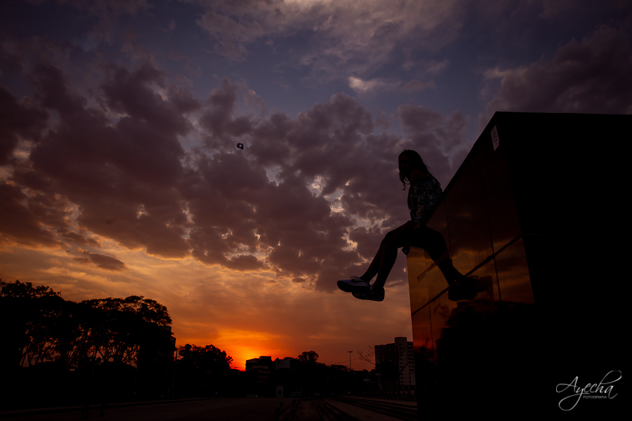 Ensaio urbano; Ensaio em Curitiba; 15 anos curitiba; debutantes curitiba; ensaio de debutante curitiba; debutantes piraquara; pinhais; melhores fotógrafos de curitiba; praça nossa senhora de salete; ensaio por do sol; deborah ayecha fotografia