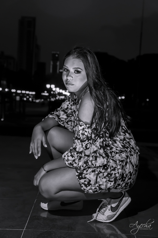 Ensaio urbano; Ensaio em Curitiba; 15 anos curitiba; debutantes curitiba; ensaio de debutante curitiba; debutantes piraquara; pinhais; melhores fotógrafos de curitiba; praça nossa senhora de salete; ensaio por do sol; deborah ayecha fotografia