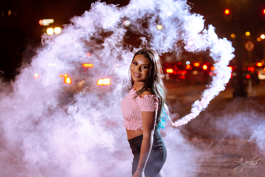 Ensaio urbano; Ensaio em Curitiba; 15 anos curitiba; debutantes curitiba; ensaio de debutante curitiba; debutantes piraquara; pinhais; melhores fotógrafos de curitiba; praça nossa senhora de salete; ensaio por do sol; deborah ayecha fotografia