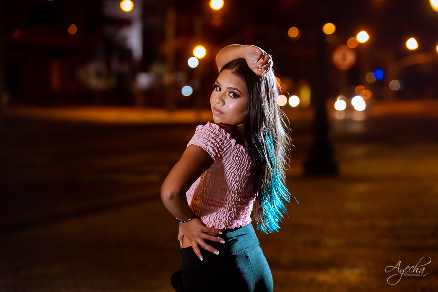 Ensaio urbano; Ensaio em Curitiba; 15 anos curitiba; debutantes curitiba; ensaio de debutante curitiba; debutantes piraquara; pinhais; melhores fotógrafos de curitiba; praça nossa senhora de salete; ensaio por do sol; deborah ayecha fotografia