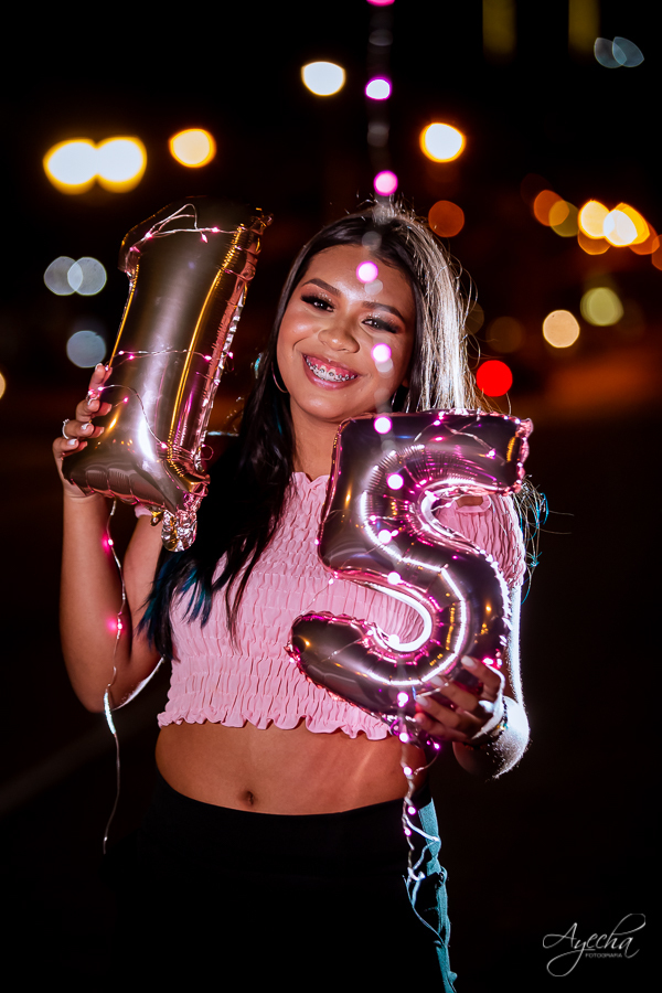 Ensaio urbano; Ensaio em Curitiba; 15 anos curitiba; debutantes curitiba; ensaio de debutante curitiba; debutantes piraquara; pinhais; melhores fotógrafos de curitiba; praça nossa senhora de salete; ensaio por do sol; deborah ayecha fotografia