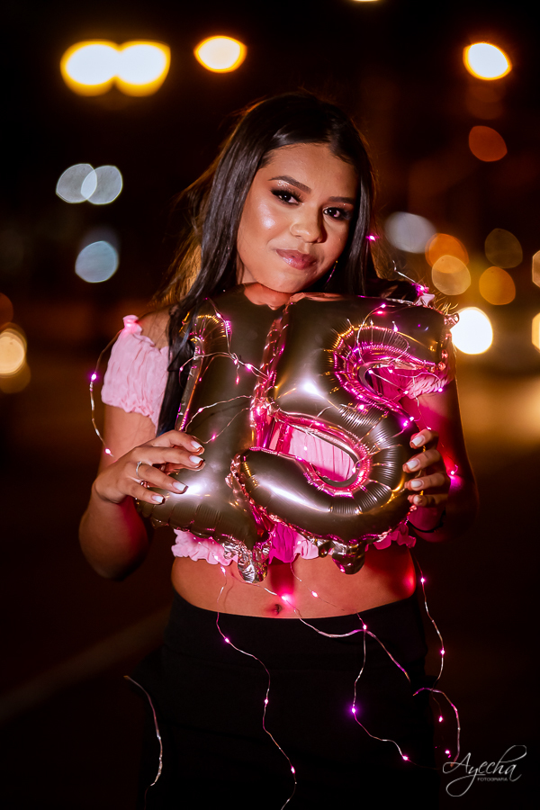 Ensaio urbano; Ensaio em Curitiba; 15 anos curitiba; debutantes curitiba; ensaio de debutante curitiba; debutantes piraquara; pinhais; melhores fotógrafos de curitiba; praça nossa senhora de salete; ensaio por do sol; deborah ayecha fotografia
