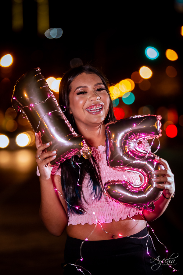 Ensaio urbano; Ensaio em Curitiba; 15 anos curitiba; debutantes curitiba; ensaio de debutante curitiba; debutantes piraquara; pinhais; melhores fotógrafos de curitiba; praça nossa senhora de salete; ensaio por do sol; deborah ayecha fotografia