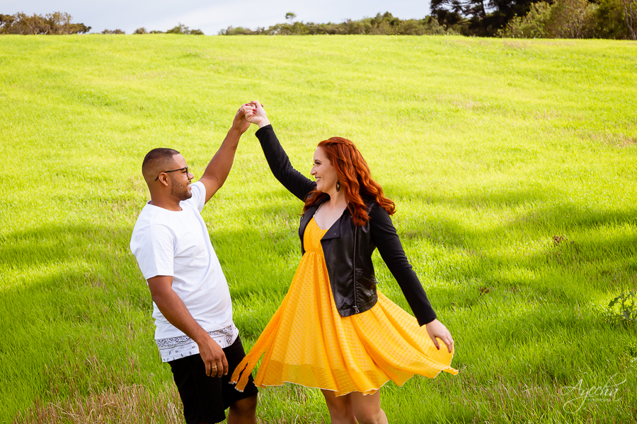 Ensaio no campo; ensaio com caminhão; scania; chácara nogarotto; ateliê marjô schastai, chácaras para ensaio curitiba; ensaio agro; pré wedding; fotógrafos de casamento; idéias para ensaio de casal; ensaio de casamento;  ensaio fotográfico plantação
