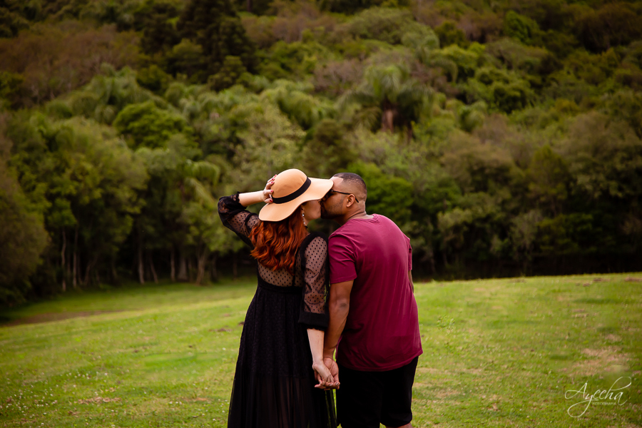 Ensaio no campo; ensaio com caminhão; scania; chácara nogarotto; ateliê marjô schastai, chácaras para ensaio curitiba; ensaio agro; pré wedding; fotógrafos de casamento; idéias para ensaio de casal; ensaio de casamento;  ensaio fotográfico plantação