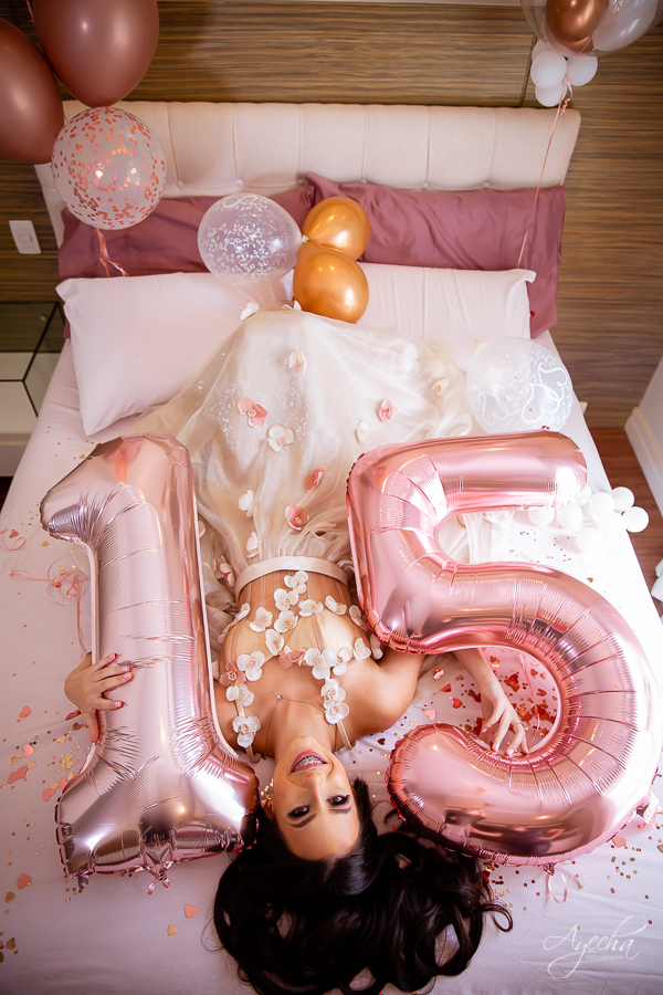 ensaio de 15 anos curitiba; ensaios em casa; ensaio no parque tanguá; melhores fotógrafos de curitiba; debutantes; xv anos; ensaio fotográfico; fotos de xv anos; book 15 anos; ângela gramazzio; vestidos de debutante; baile de debutante; 