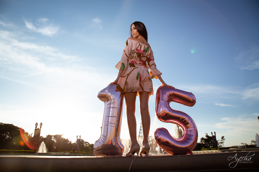 ensaio de 15 anos curitiba; ensaios em casa; ensaio no parque tanguá; melhores fotógrafos de curitiba; debutantes; xv anos; ensaio fotográfico; fotos de xv anos; book 15 anos; ângela gramazzio; vestidos de debutante; baile de debutante; 