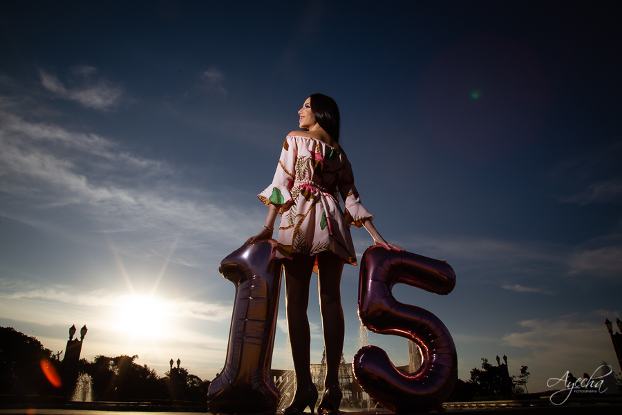 ensaio de 15 anos curitiba; ensaios em casa; ensaio no parque tanguá; melhores fotógrafos de curitiba; debutantes; xv anos; ensaio fotográfico; fotos de xv anos; book 15 anos; ângela gramazzio; vestidos de debutante; baile de debutante; ensaio de 15 anos 