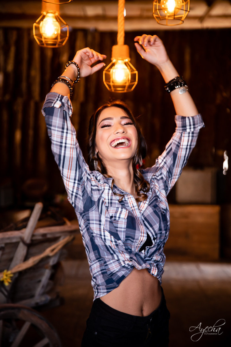 15 anos curitiba; ensaio 15 anos; ensaio debutante; book 15 anos; chácara ienkot; 15 anos urbano; 15 anos romantico; debutante street; chacara para ensaios; vestido debutante; 