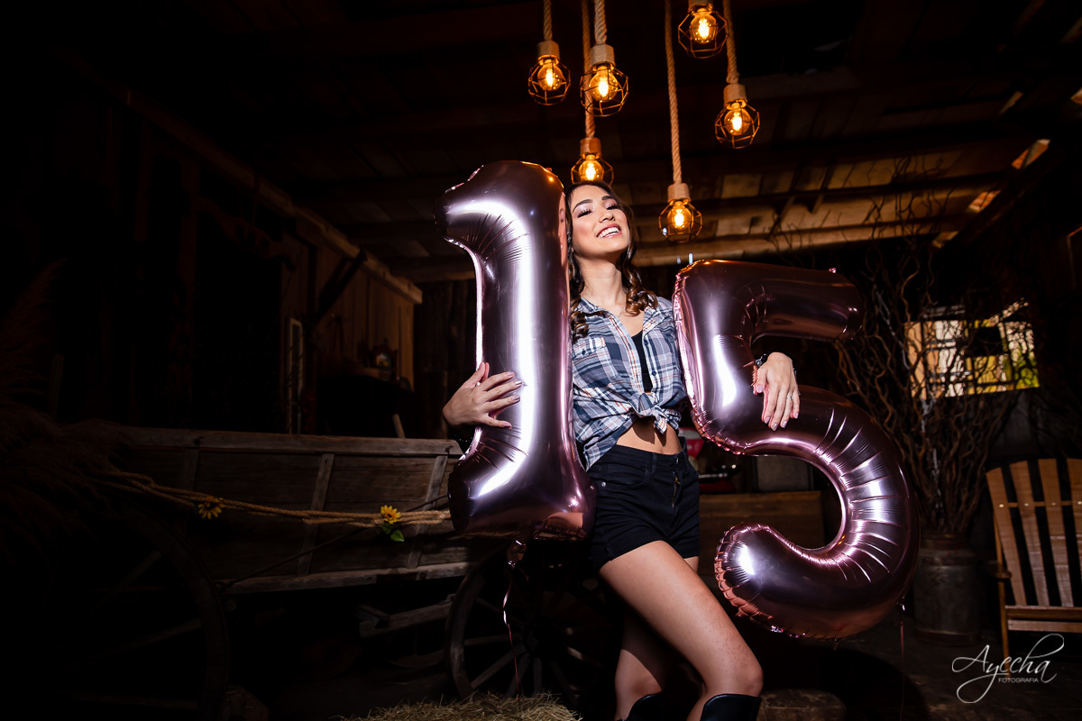 15 anos curitiba; ensaio 15 anos; ensaio debutante; book 15 anos; chácara ienkot; 15 anos urbano; 15 anos romantico; debutante street; chacara para ensaios; vestido debutante; 